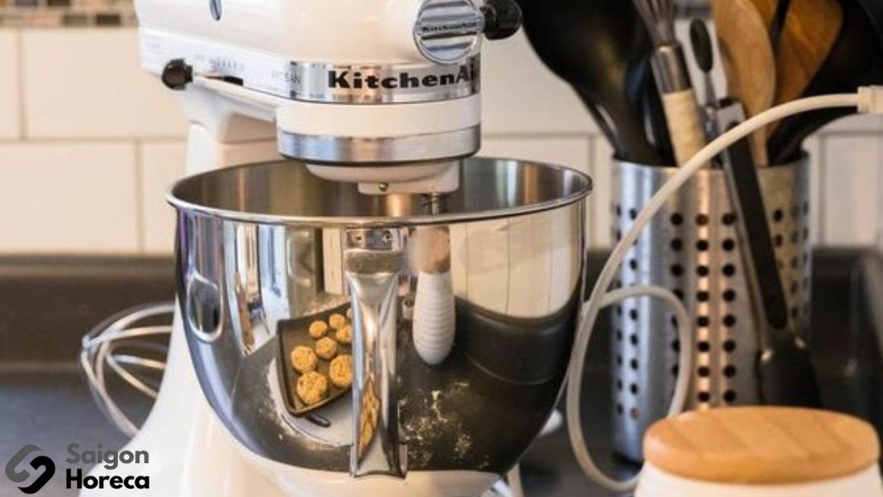 Advantages of Industrial Dough Mixers Image
