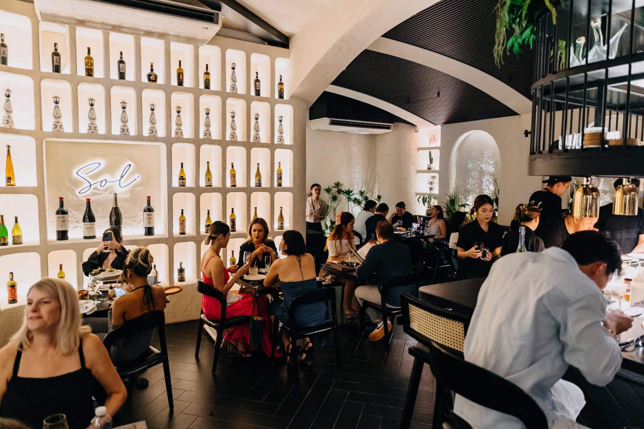 Sol kitchen & bar Inner space