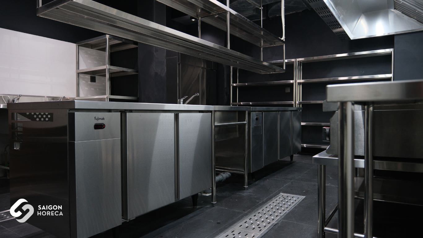 Common risks of using kitchen equipment incorrectly and how to avoid it